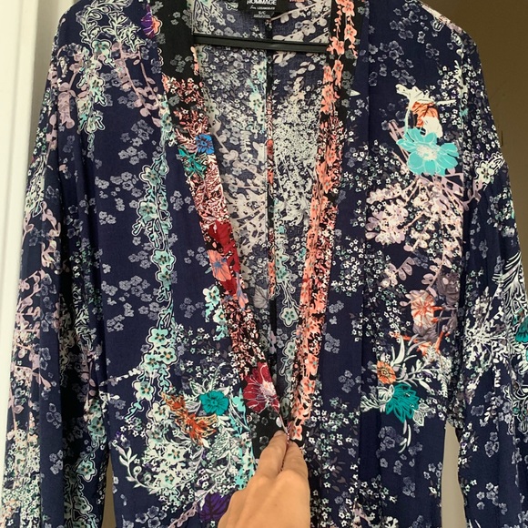 Hommage - Belted Floral Kimono - size small - worn once - Picture 5 of 7